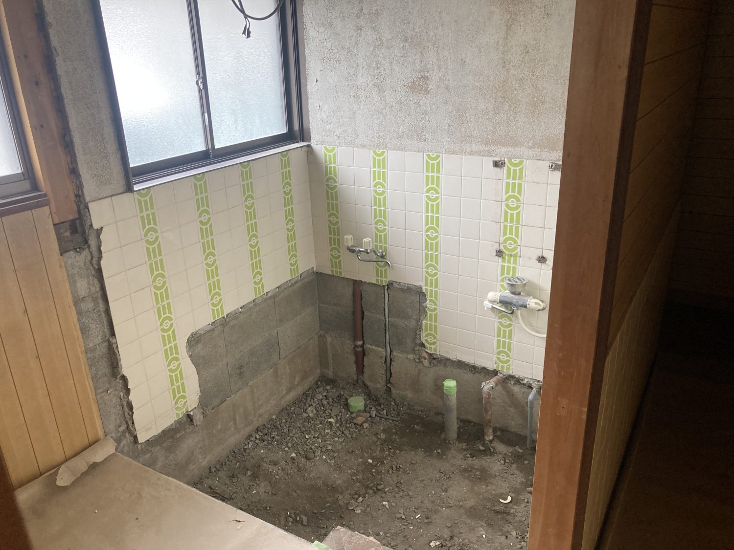 LIXIL製のユニットバスに交換します LIXIL製のユニットバスに交換します