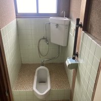 TOTO製 温水洗浄便座付トイレへ交換します。 TOTO製 温水洗浄便座付トイレへ交換します。